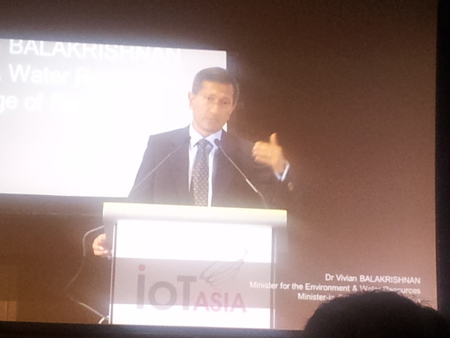 Minister dabbles with IoT hardware to make a case for Singapore as Smart Nation! | Rajesh H Acharya